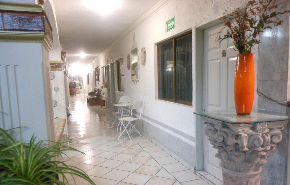 Hotel Gya Express アグアスカリエンテス エクステリア 写真